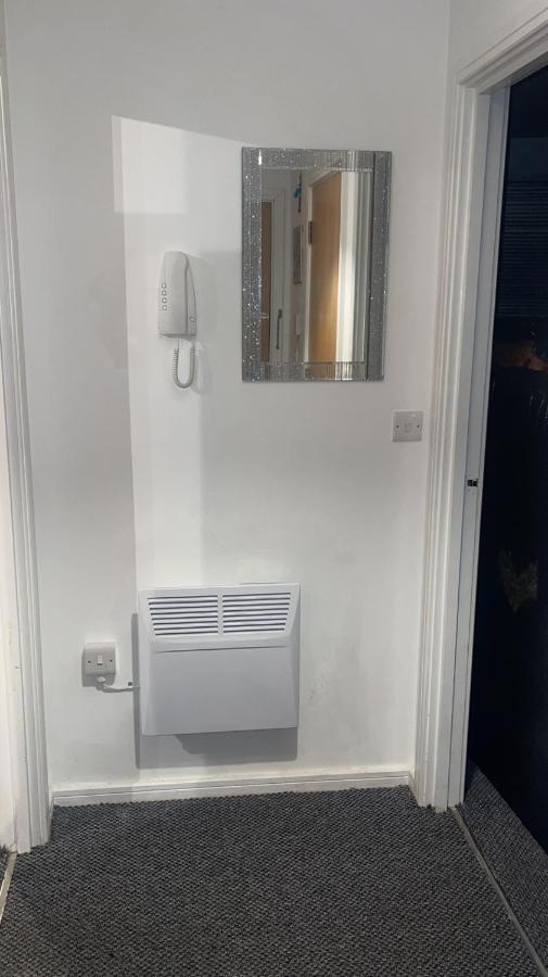Luxury 1 Bed Apartment With Parking Manchester Exterior foto